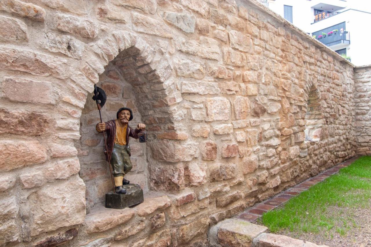 Aussergewoehnliches, Historisches, Spaetgotisches Wohnhaus Von 1519, Gries 5 Gera Eksteriør bilde