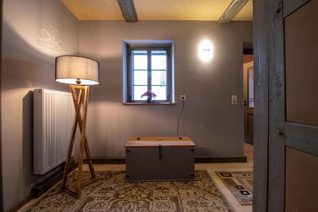 Aussergewoehnliches, Historisches, Spaetgotisches Wohnhaus Von 1519, Gries 5 Gera Eksteriør bilde