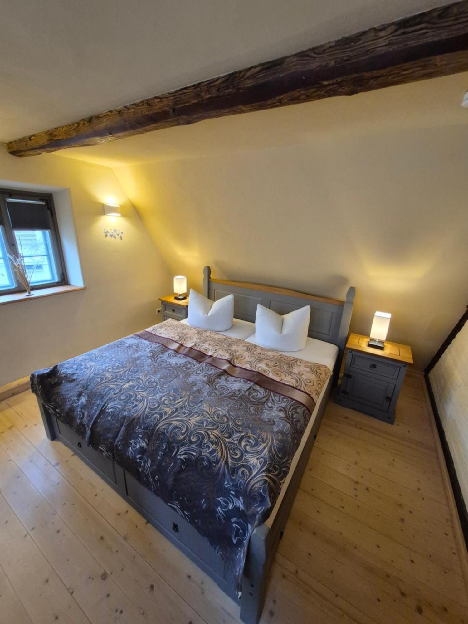 Aussergewoehnliches, Historisches, Spaetgotisches Wohnhaus Von 1519, Gries 5 Gera Eksteriør bilde
